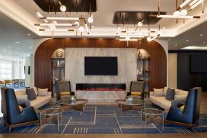 Μια τηλεόραση ή/και κέντρο ψυχαγωγίας στο Courtyard by Marriott Kitchener