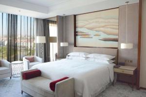 Katil atau katil-katil dalam bilik di Sheraton Shanghai Jiading Hotel