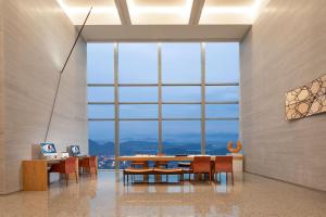 Χώρος καθιστικού στο Hampton by Hilton Hangzhou Liangzhu