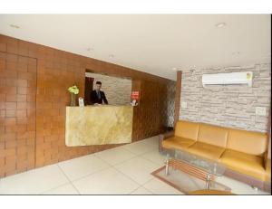 Vestíbul o recepció de Hotel Relax Inn, Surat, Gujarat
