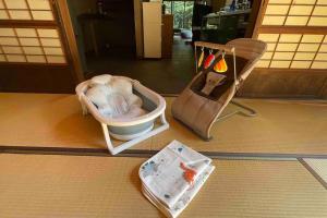 Galeri foto 庭付き和モダン平屋の一棟貸し 居庵 iori-ori 小さな森に住む di Shiigi