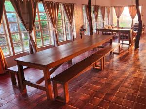 Afbeelding uit fotogalerij van White House, Batangas in Lian