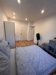 Tempat tidur dalam kamar di Apartment Södderich 3