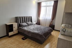 Ένα ή περισσότερα κρεβάτια σε δωμάτιο στο two bed rooms apartment for rent