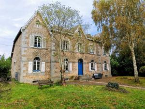Photo de la galerie de l'établissement Maison La Motte with bicycle parking, à Saint-Hilaire-du-Harcouët