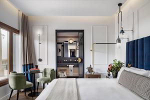 Кровать или кровати в номере Palacio Arriluce Hotel - The Leading Hotels of the World