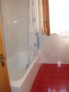 A bathroom at Appartamenti Cavataio 1