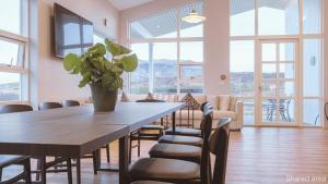 Foto dalla galleria di Hotel Grimsborgir by Keahotels ad Ásborgir