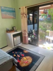 O bucătărie sau chicinetă la cher lonely beach resort Koh chang