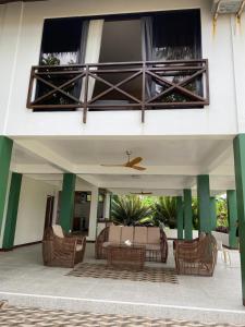 Posezení v ubytování Private Beachfront Villa in Siargao