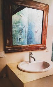 Vonios kambarys apgyvendinimo įstaigoje Weligama Bay Eco Villa