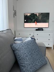TV a/nebo společenská místnost v ubytování 611 n.p.m.