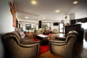 Ο χώρος του lounge ή του μπαρ στο Hotel Insula