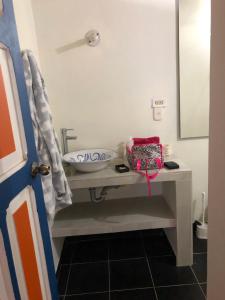 Ένα μπάνιο στο Hospedaje Mandarinos Filandia
