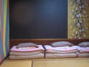 沼津市にあるMinato Oasis Numazu / Vacation STAY 40715の四枚の敷布団