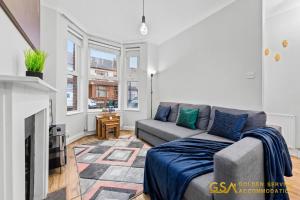 Area tempat duduk di 3 Bed Home in Forest Gate - Waltham Forest