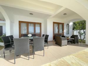 Posezení v ubytování Beach View Villa - Beauvallon villas