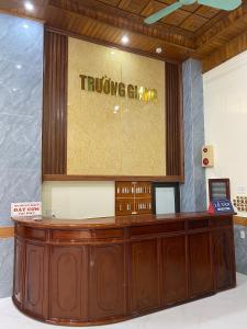 De lobby of receptie bij Khách sạn Trường Giang