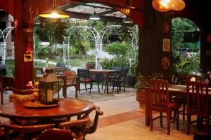 Restaurace v ubytování Big Elk Steak House - HomeStay