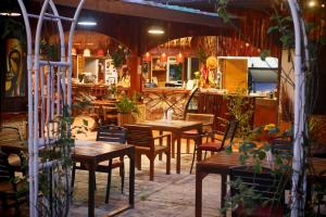 Restaurace v ubytování Big Elk Steak House - HomeStay