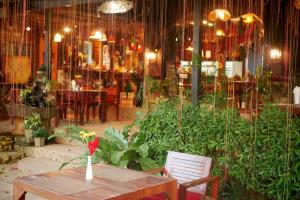 Restaurace v ubytování Big Elk Steak House - HomeStay