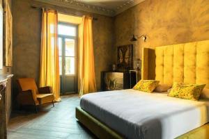 Postel nebo postele na pokoji v ubytování Villa Castelli - Menaggio by LoveComo + 41 fotografií