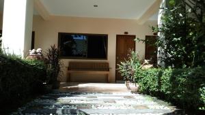 Baan Pitcha บ้านพิชชา外面的花园