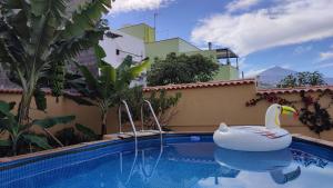 Bazén v ubytování Casa" VISTAS AL TEIDE" mar Piscina privada parking cubierto gratuito en las instalaciones nebo v jeho okolí