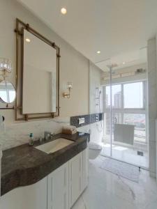 Gallery image of Luxury Leela residence studio apartment, near Bangalore airport,Manyata tech park in Bengaluru