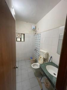 Koupelna v ubytování Samruddhi S1 homestay garden villa or S3