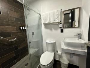 A bathroom at FIESTA MIRAMAR