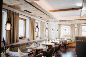 Posezení v ubytování Hotel Brückenwirt Superior