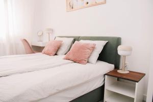Krevet ili kreveti u jedinici u okviru objekta White apartment