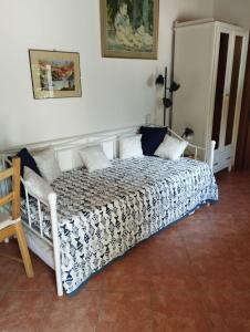 Ένα ή περισσότερα κρεβάτια σε δωμάτιο στο Island Garden - Ossuccio, Tremezzina by LoveComo