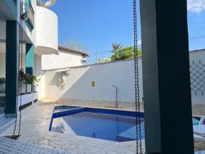 สระว่ายน้ำที่อยู่ใกล้ ๆ หรือใน Casa en Cauca Viejo con piscina, Jacuzzi y aire acondicionado