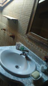 A bathroom at La Quintana Sinariega