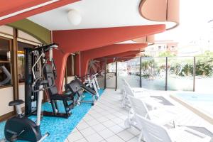 Fitness centrum a/nebo fitness zařízení v ubytování Hotel Flamingo