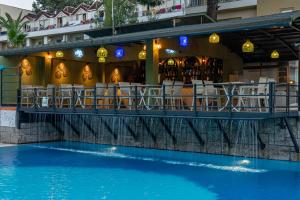 Bazén v ubytování Tu Casa Gelidonya Hotel nebo v jeho okolí
