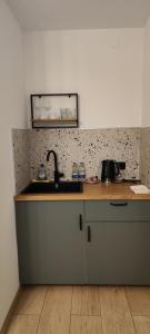 Η κουζίνα ή μικρή κουζίνα στο POMODORO ROOMS