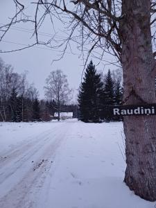 Atpūtas Vieta Raudiņi v zimě
