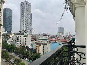 Linna Hanoi üldine vaade või majutusasutusest Nature Hotel pildistatud vaade