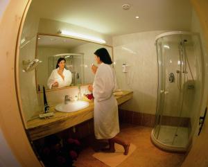 Koupelna v ubytování Biohotel Leutascherhof