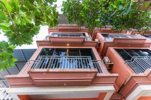 Un balcón o terraza en Hotel 7Seas by Solara Hospitality 85 fotos más