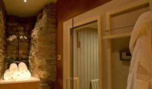 Koupelna v ubytování Santa Maria Novella - WTB Hotels + 37 fotografií