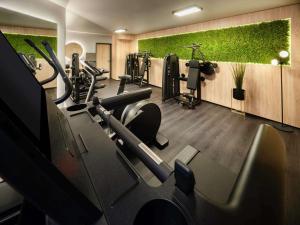 Fitness centrum a/nebo fitness zařízení v ubytování Hotel Am Konzerthaus - MGallery Collection