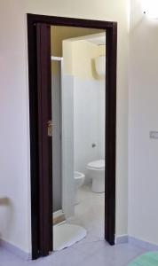 Koupelna v ubytování B&B Baia dello Stretto