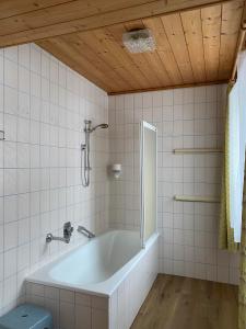 Koupelna v ubytování Hotel Aquamarin