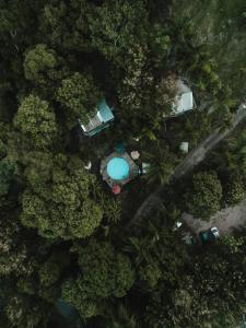 Bazén v ubytování Hacienda Tres Casitas nebo v jeho okolí