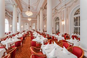 Restauracja lub miejsce do jedzenia w obiekcie Hotel Radium Palace