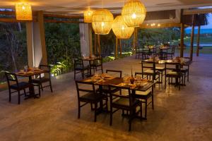 Restaurace v ubytování Pousada Mirai